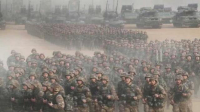 美军能打赢解放军吗？俄媒认为两军差距太大，除了人多，其他全是弱势。俄媒直戳要害，