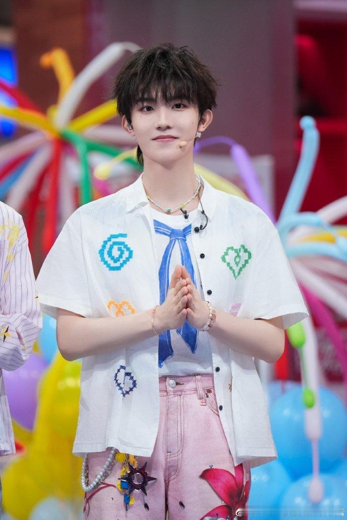 苏新皓那些年的我们 你好星期六 苏新皓和兄弟畅聊那些年，回忆超甜，新灵感一个接一