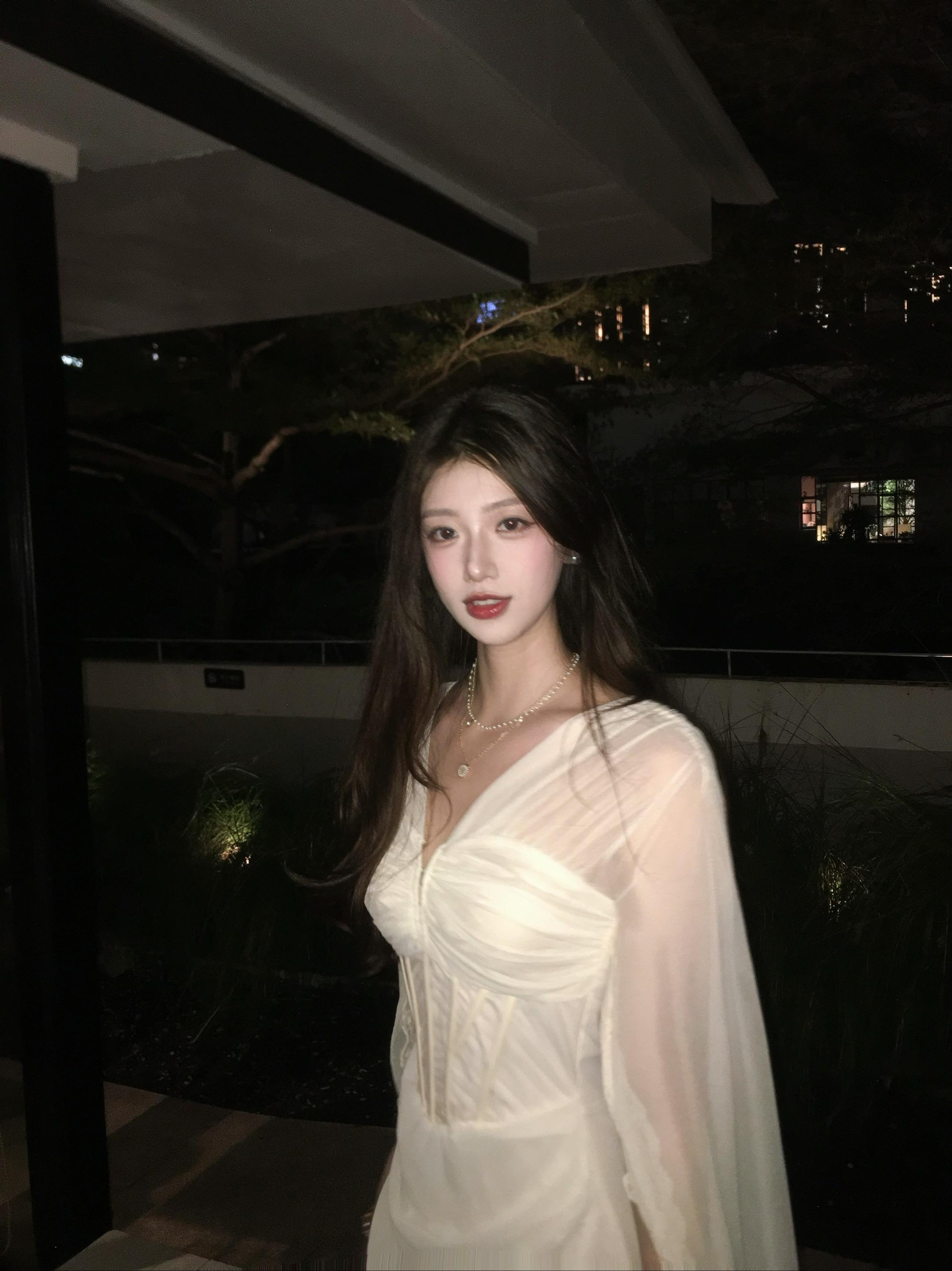 月光缠绵 躲在心里面