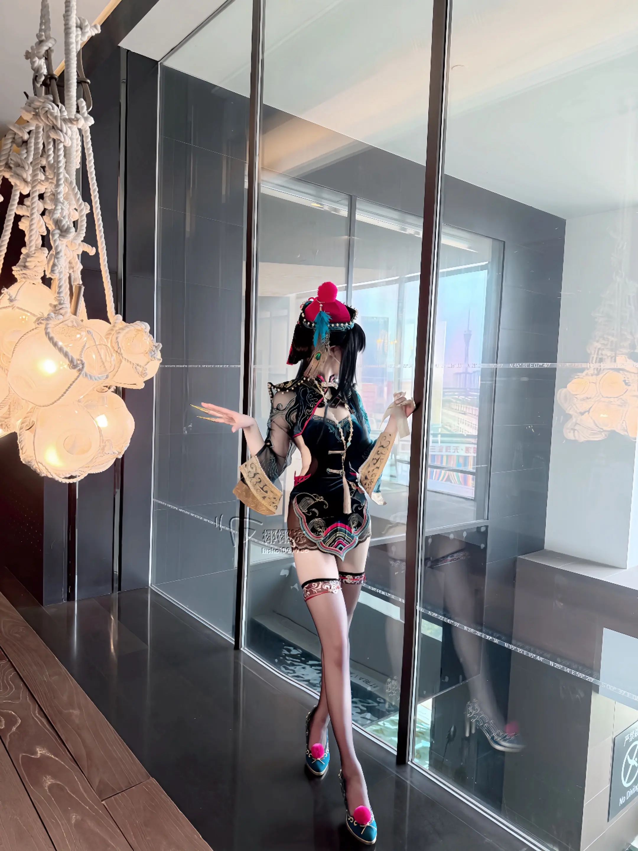 玲珑一笑，生死难料