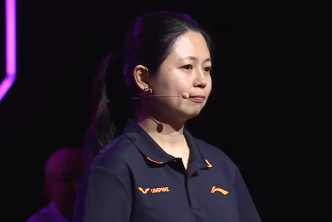 以后凡是在中国举办的乒乓球比赛活动，这个叫阿曼达·梁的女人，建议相关部门禁止其入
