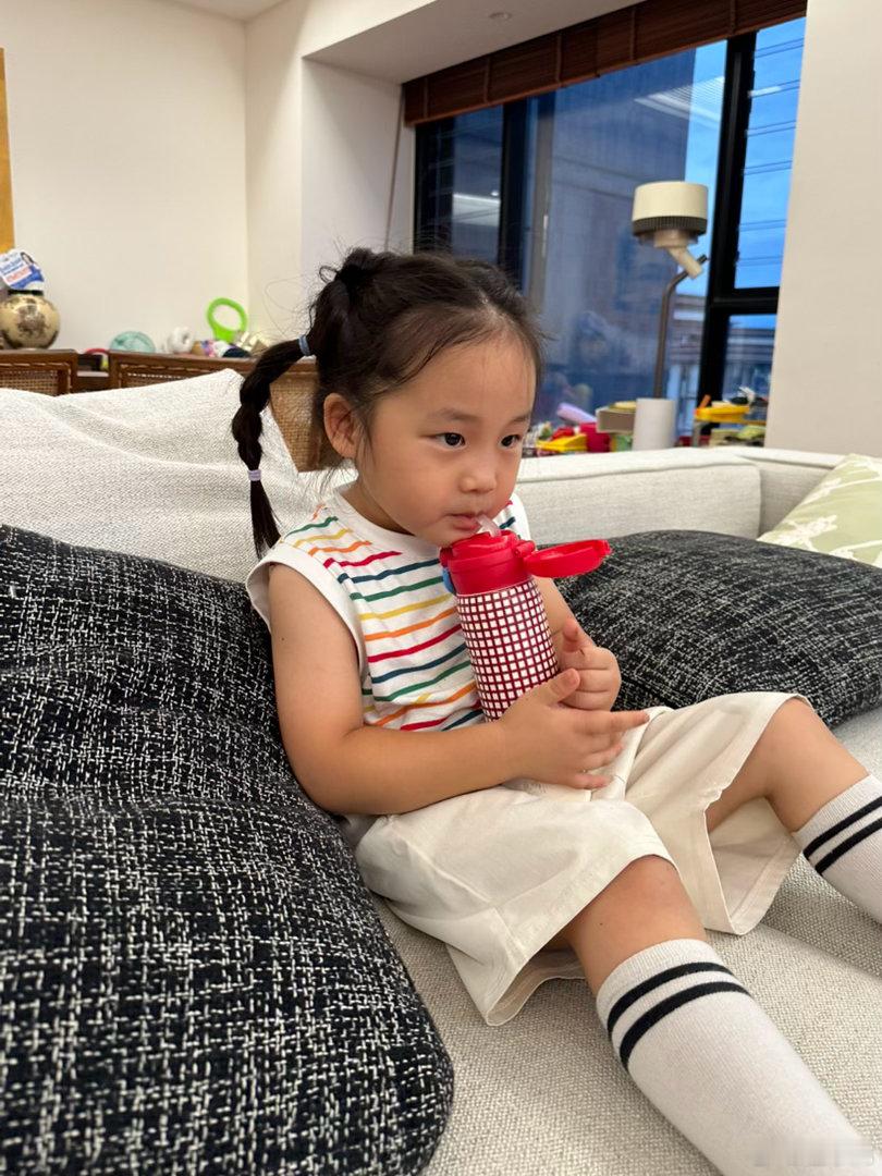 开心大姐姐记住只能叫姐姐，叫妹妹会生气 ​​​