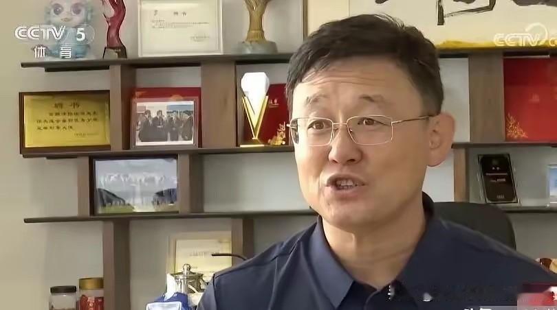 国家足球资金投入不靠谱，没钱，贪污，开后门。只有保障民间资本，才可能真正发展中国