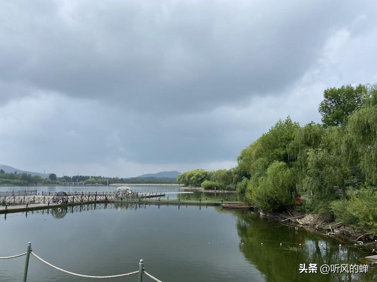 滴水之恩，不忘桑梓：张爷爷的报恩人生
 
在我们老家的村子里，提起张爷爷，几乎人