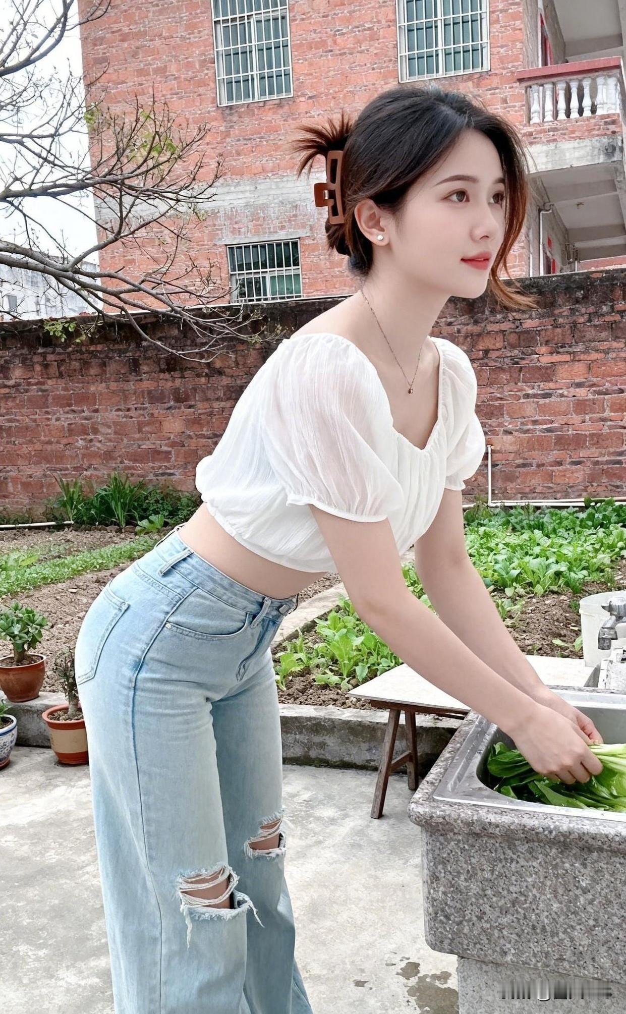 这颜值身材，在村里也属于天花板级别的了！
