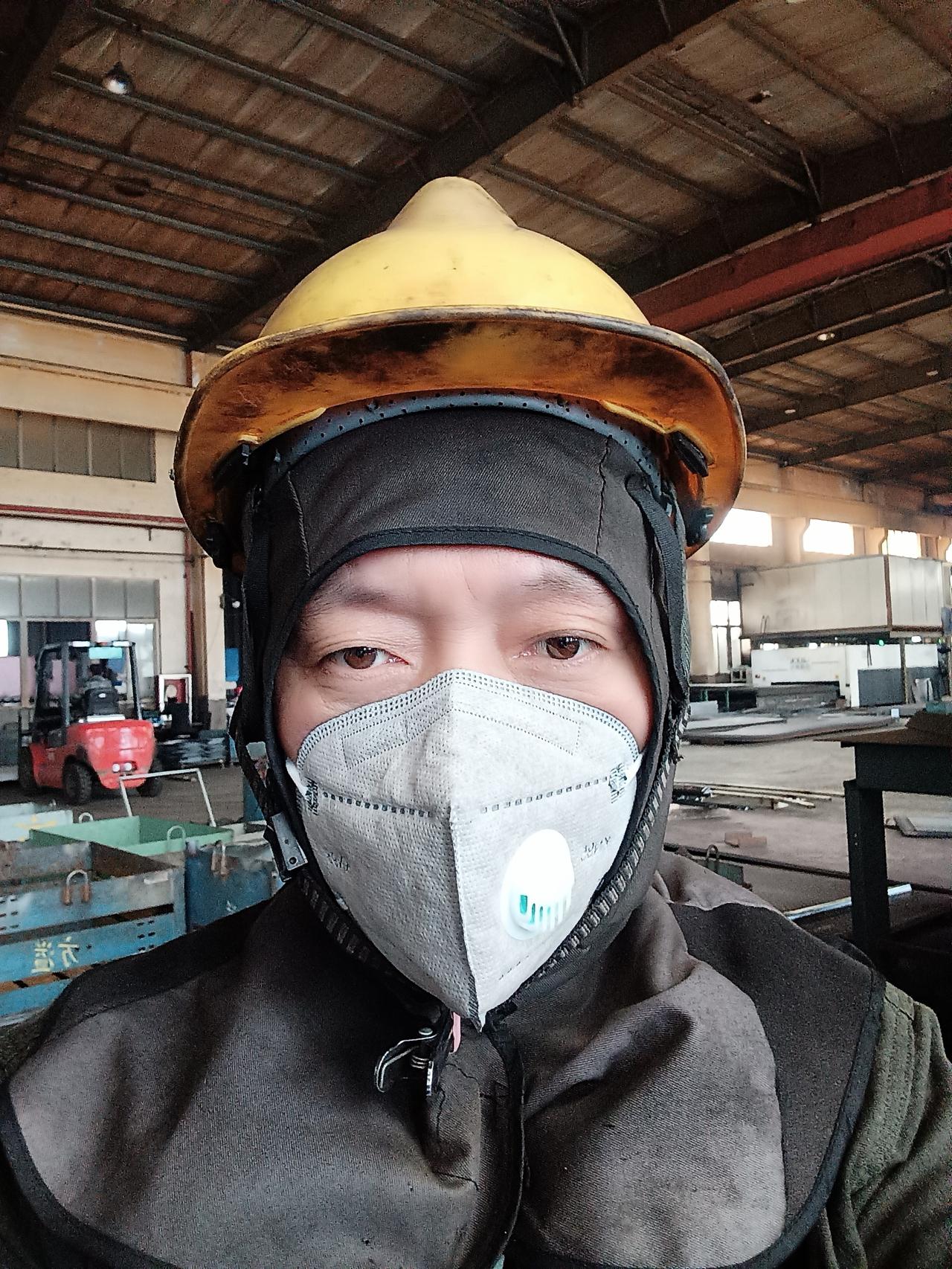 特意推掉加班，陪老妈过生日，平凡日子也满是温柔
 
今天是老妈的生日，厂里临时安