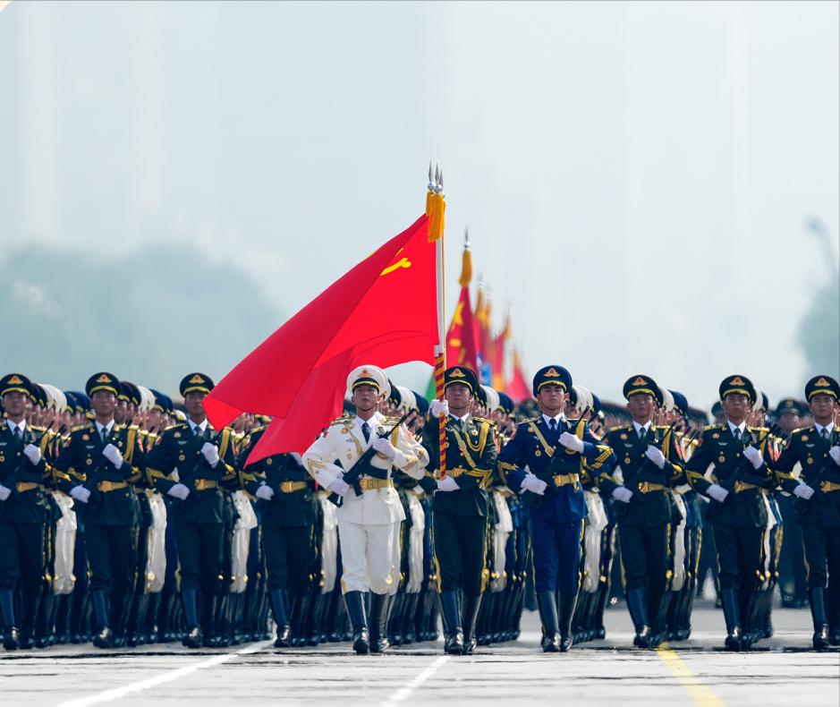 观看九三阅兵，远不止于看一场“秀”。它是一堂生动的国防教育课，一次民族精神的凝聚