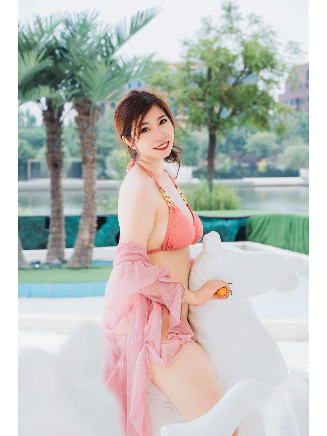 粉色娇嫩氛围感白色沙滩人像～