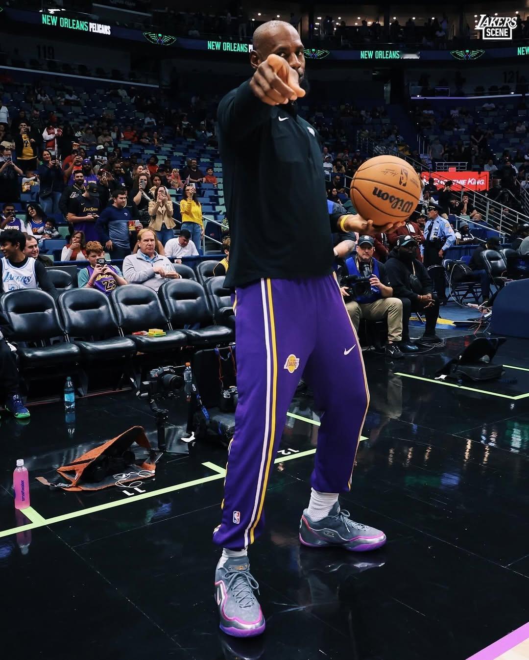 在新奥尔良的一些快乐瞬间～东契奇第二轮票王东契奇三分不难不进湖人战胜鹈鹕湖人国度