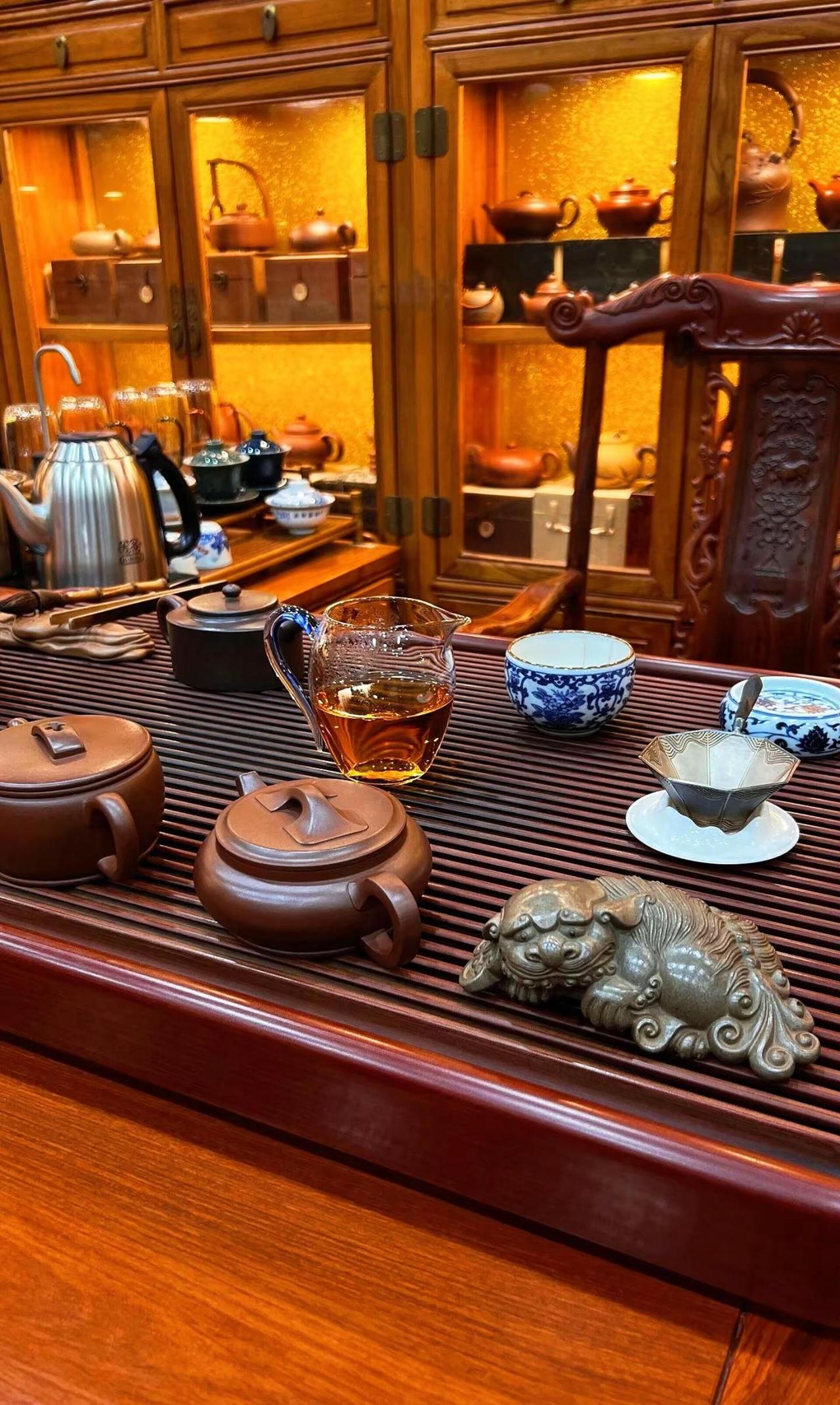 慢下来吧，日子里的甜要慢慢尝。人这一生，总在匆匆赶路，忙着追赶、忙着付出、忙着成