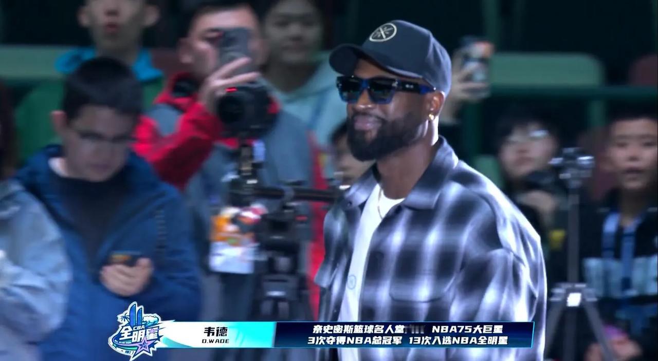韦德就给万磊第一扣10分，给曾凡博才7分，让外援打CBA全明星赛不行吗？

不管