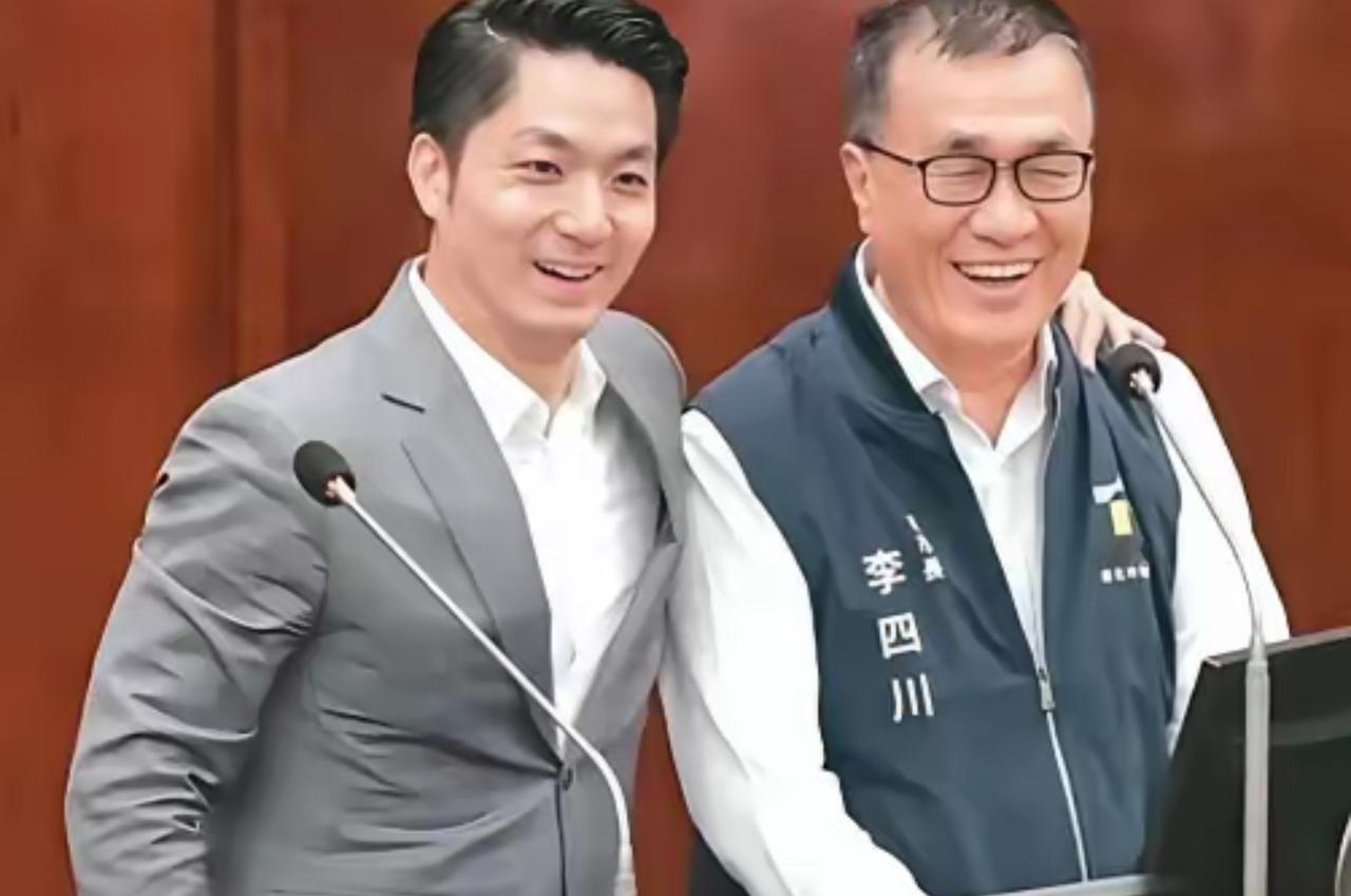 突发！巴基斯坦直接轰炸喀布尔！，两国已进入公开战争。中东再添一把大火，巴基斯坦用