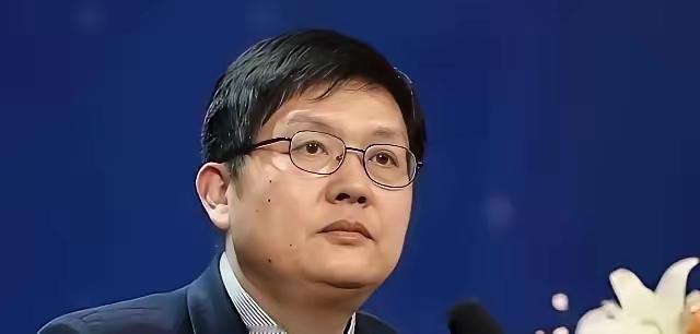 中方曾呼吁谨慎前往日本，然而复旦大学的冯玮却高调推荐中国学生去日本，并把这种与中