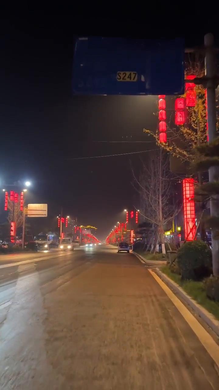 时间揭穿了多少谎言，改变了多少距离，看清了多少人心，不得不承认时间是个好东西。所