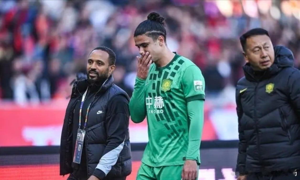 北京国安1比2成都蓉城 中超第5轮京城鏖战告负，工体Tifo震撼难掩失利遗憾，张