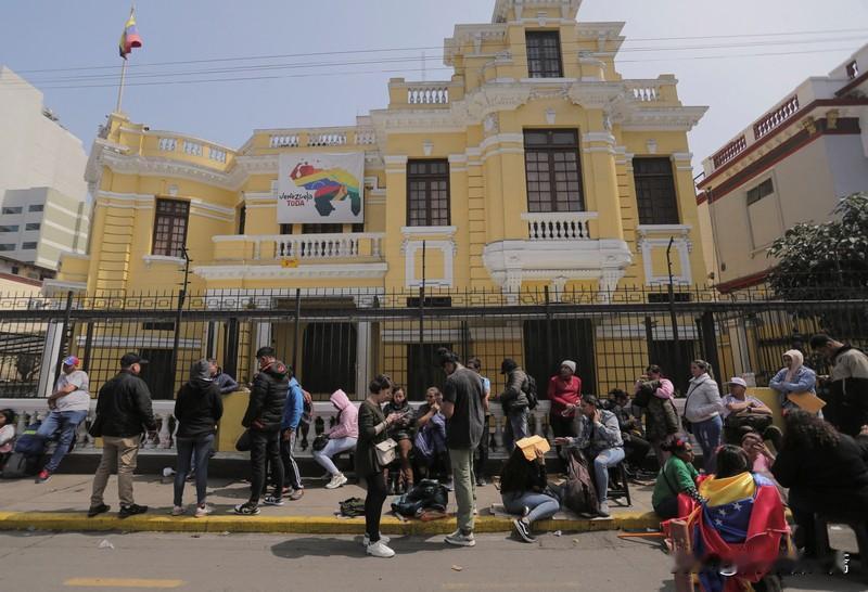 不干涉内政啊，这是国际法里的一条大原则‌，就是说国家之间得互相尊重，别插手人家家