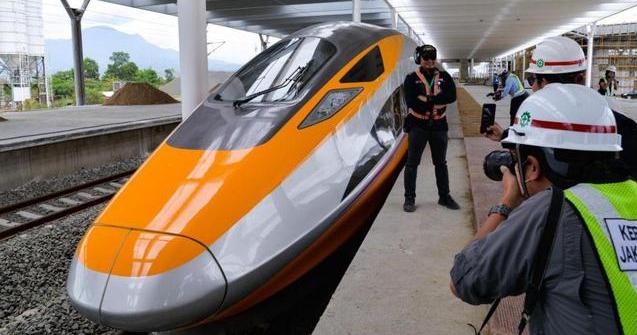 越南不再让中国转让高铁技术，起初越南觉得各国都会抢着来修他们的高铁，所以想来一个