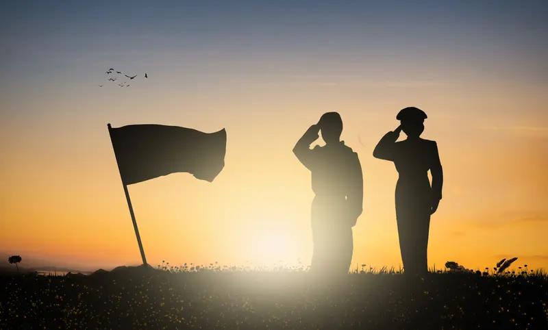 你问我答 军队军职和文职差别还挺大。从职责看，军职人员主要负责军事行动、作战训练