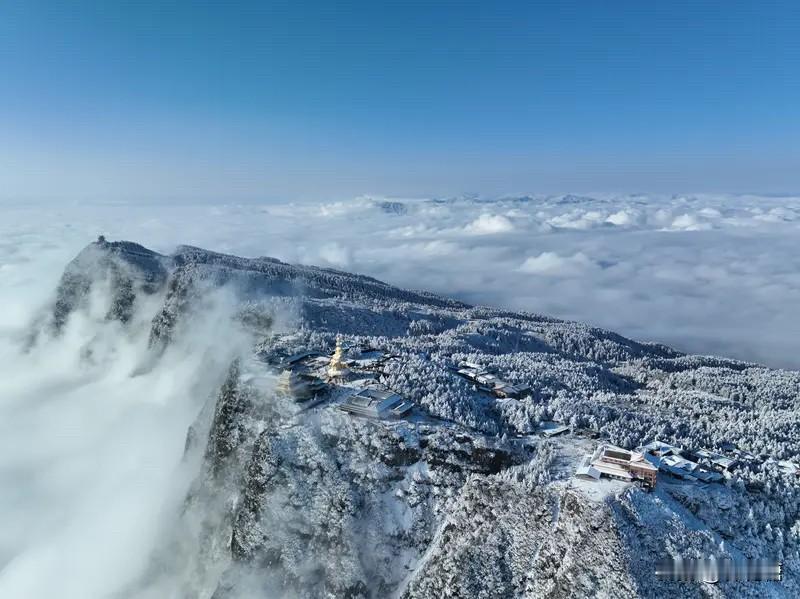 峨眉山全山寺院永久免费开放，背后是一场怎样的旅游变革？

开门见山，新年迎来重磅