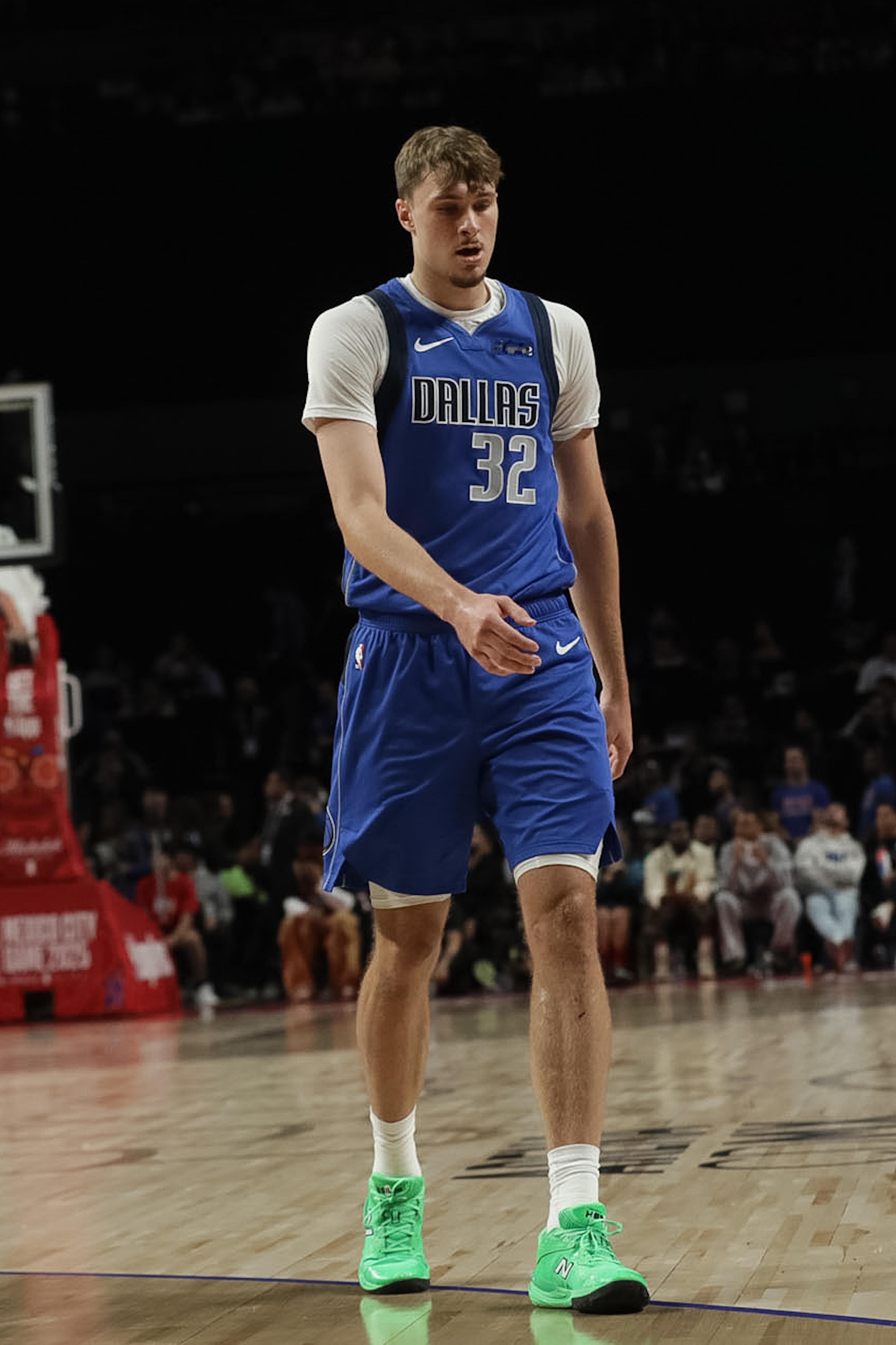 不敌雄鹿的比赛中，弗拉格出战34分45秒，15投9中（三分5中1）、罚球10中7