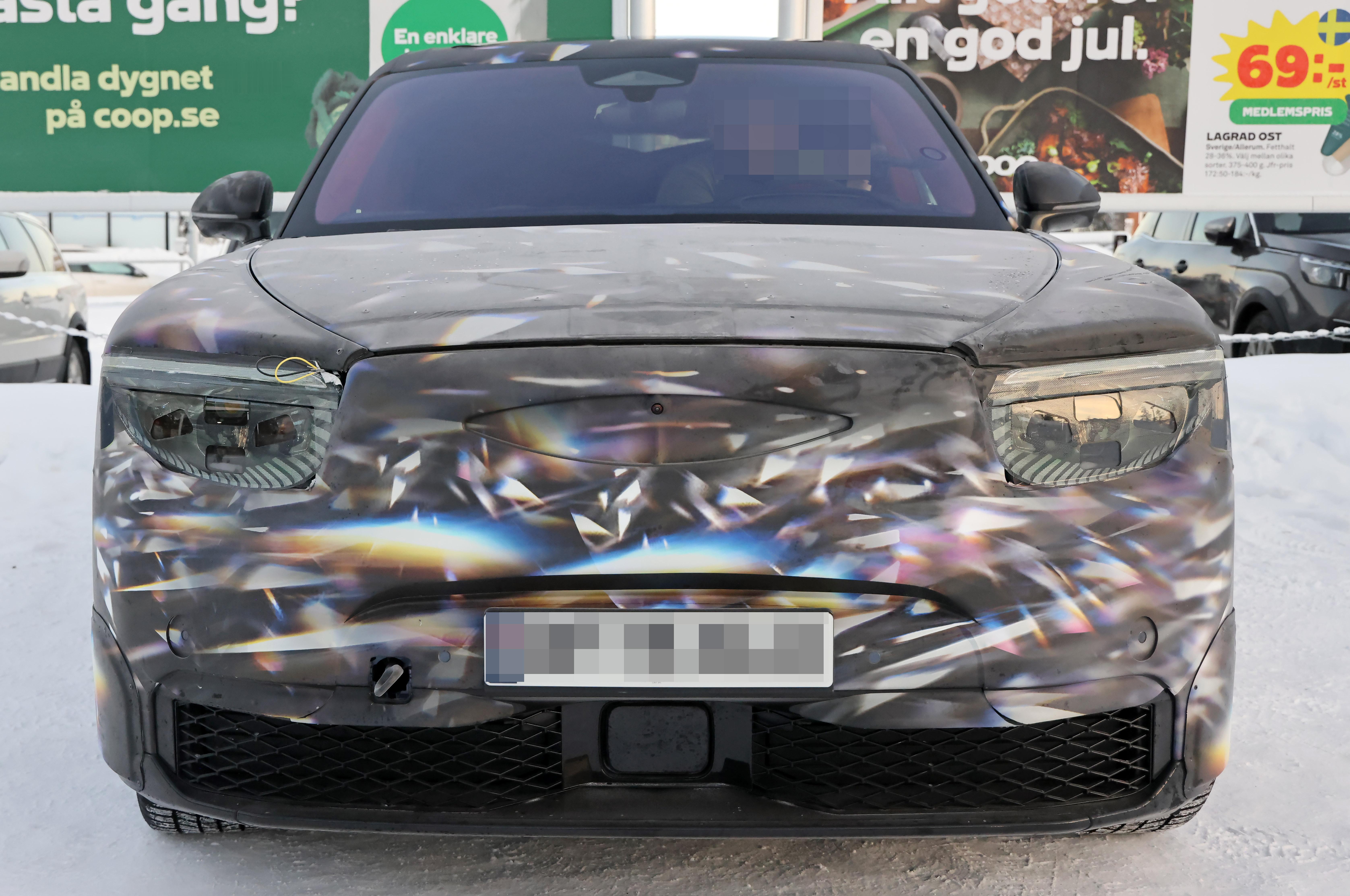 PPE架构，保时捷卡宴同平台的宾利城市纯电SUV。113度电池，功率最高可达10