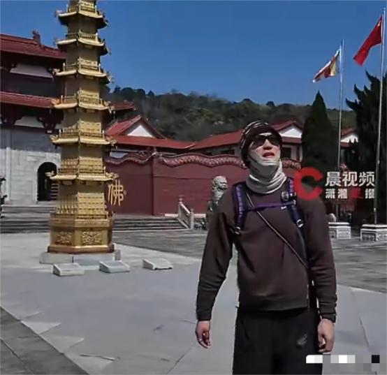 刘翔，冲上热搜！
3月14日深夜，许久没有消息的刘翔，连夜冲上热搜，原因是他一个