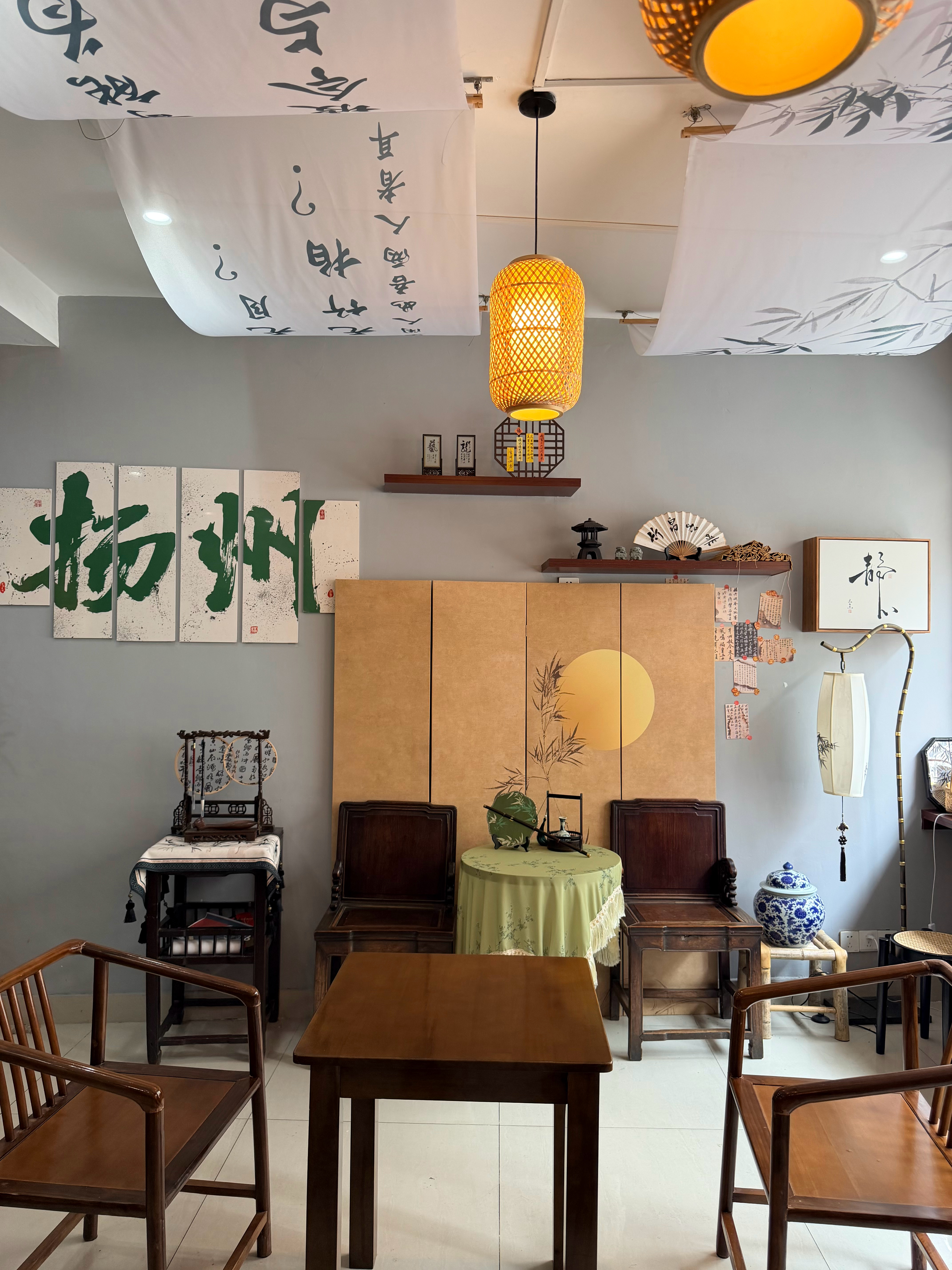 忙忙碌碌的端午节把毛孩子从公婆家接回来，桂圆因为毛囊炎把后背的毛剃掉了，只剩下脸