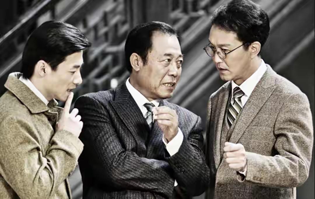 如果你是老板《潜伏》中余则成和李涯你会选谁做手下？

肯定选余则成啊

李涯: 