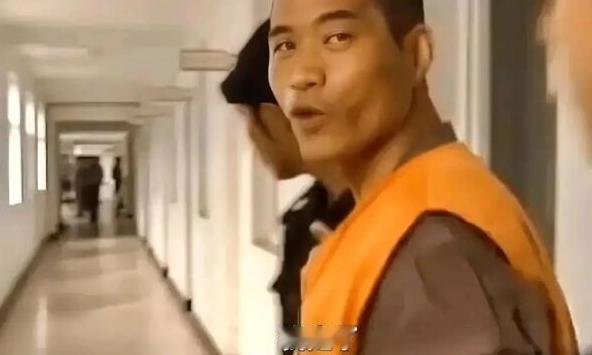 2005年，死刑犯张顺兴吃完“断头饭”，微笑着和母亲告别，然而就在临刑前最后一刻
