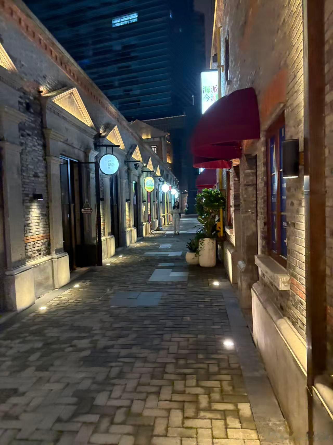 浩海投研：目前电子布的订单处于饱和状态，产线满负荷运行，价格年内已完成5轮提价，