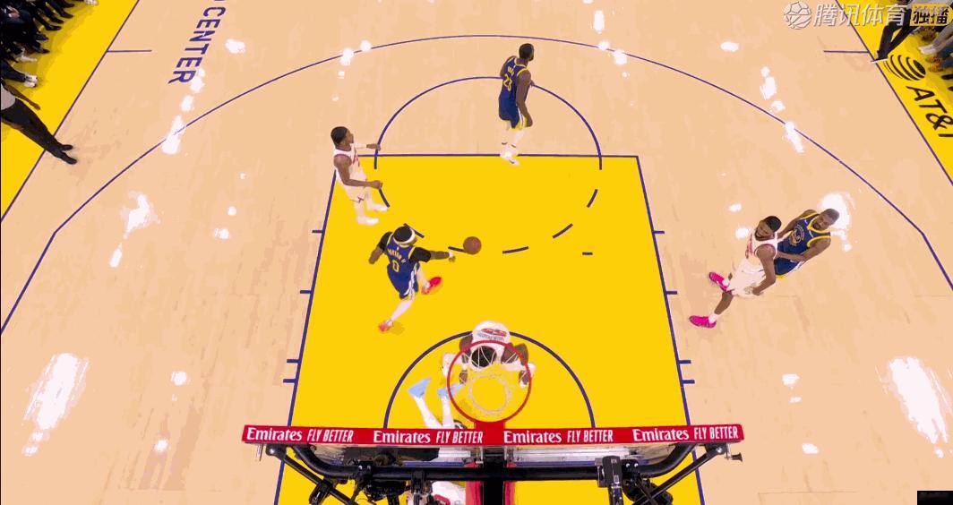 波姐先撑后踢，一秒双杀OG。 