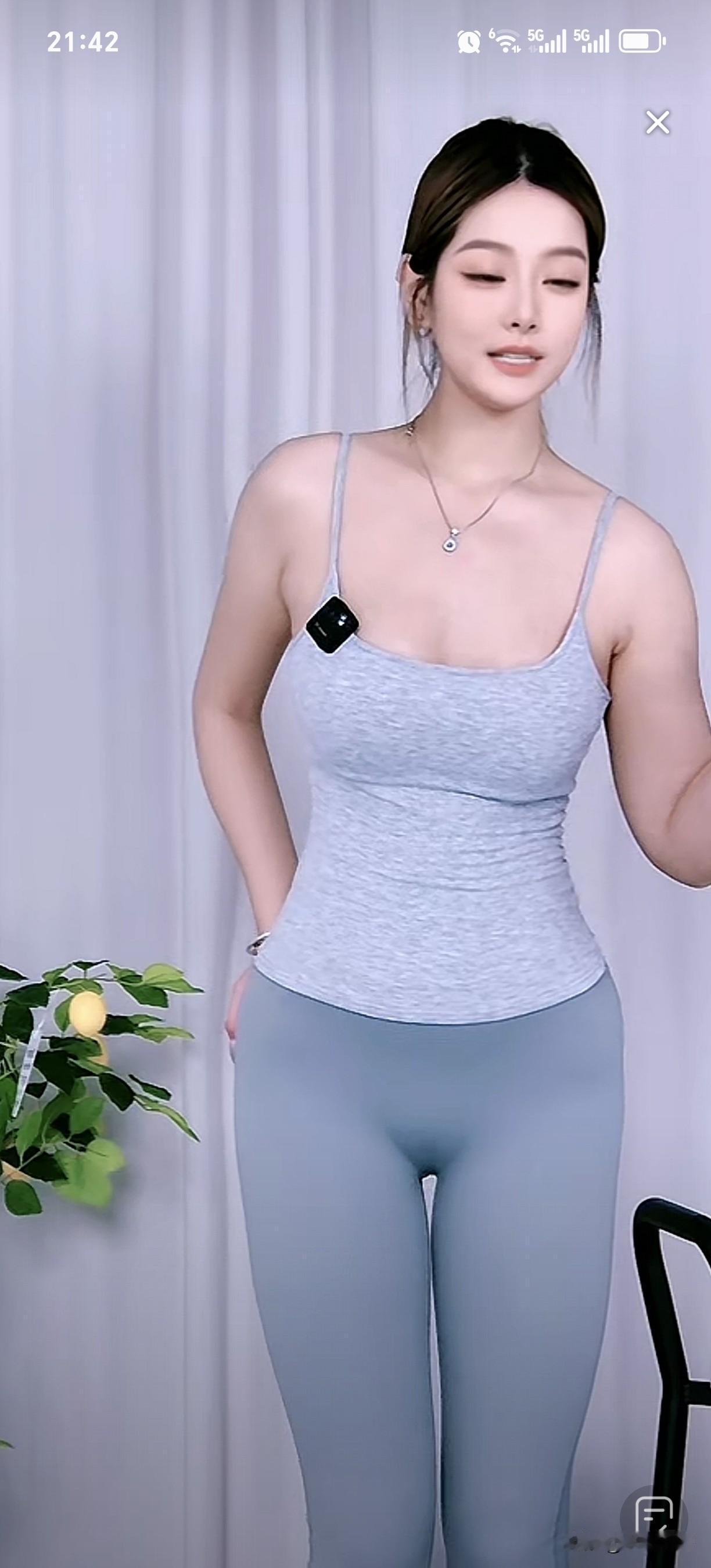 轻松塑形，运动必备！💪🏋️‍♀️健身锻炼穿搭 健身随性穿搭 健身风穿搭 健身