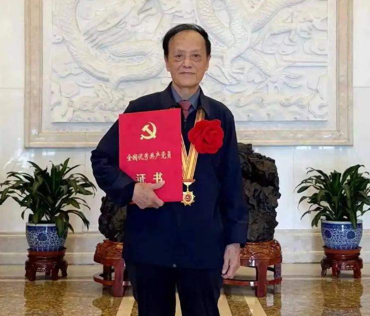 西方搞不定的技术，中国突破了，王泽山院士一人改写全球火炸药格局。火炸药领域长期被