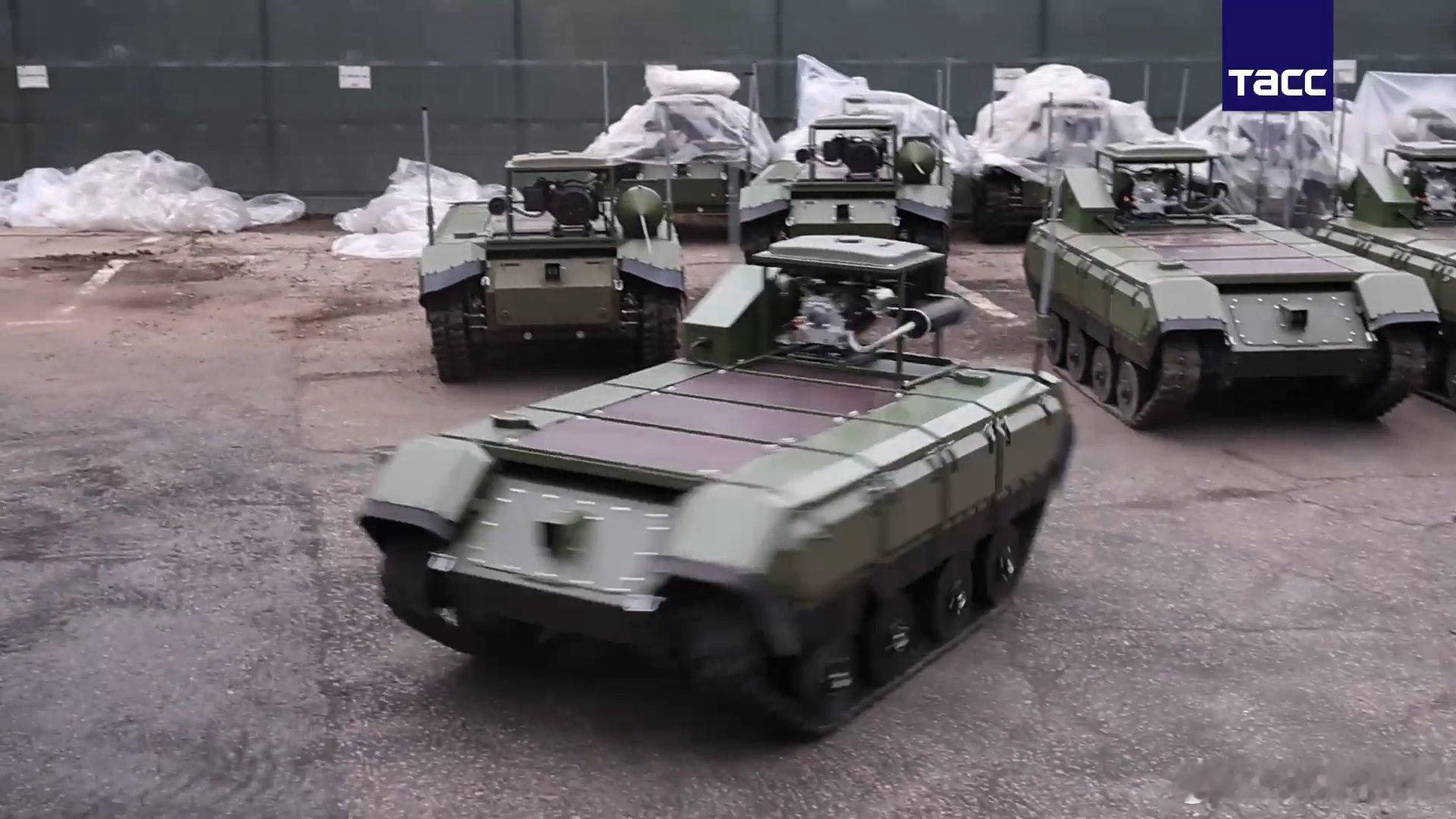 俄乌冲突 俄罗斯大规模生产中的“信使”智能化无人平台。乌防长称目标每月消灭5万俄