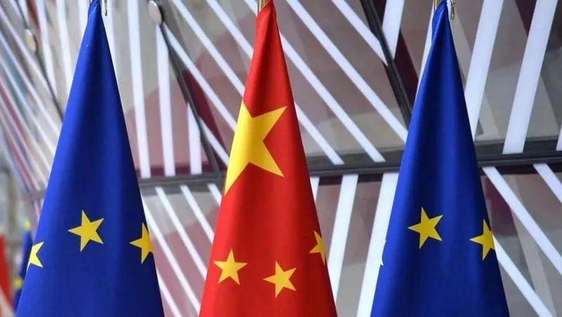 27国各怀心思！
欧盟对华贸易无法统一，恐惧中方反制成最大软肋。
 
彭博社最新