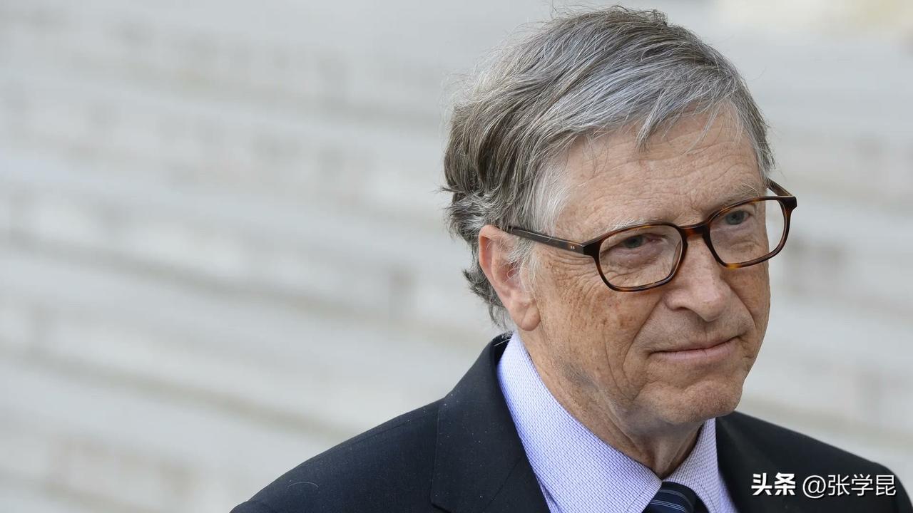 华尔街日报今天报道：“比尔·盖茨就曾与杰弗里·爱泼斯坦交往一事向盖茨基金会员工道