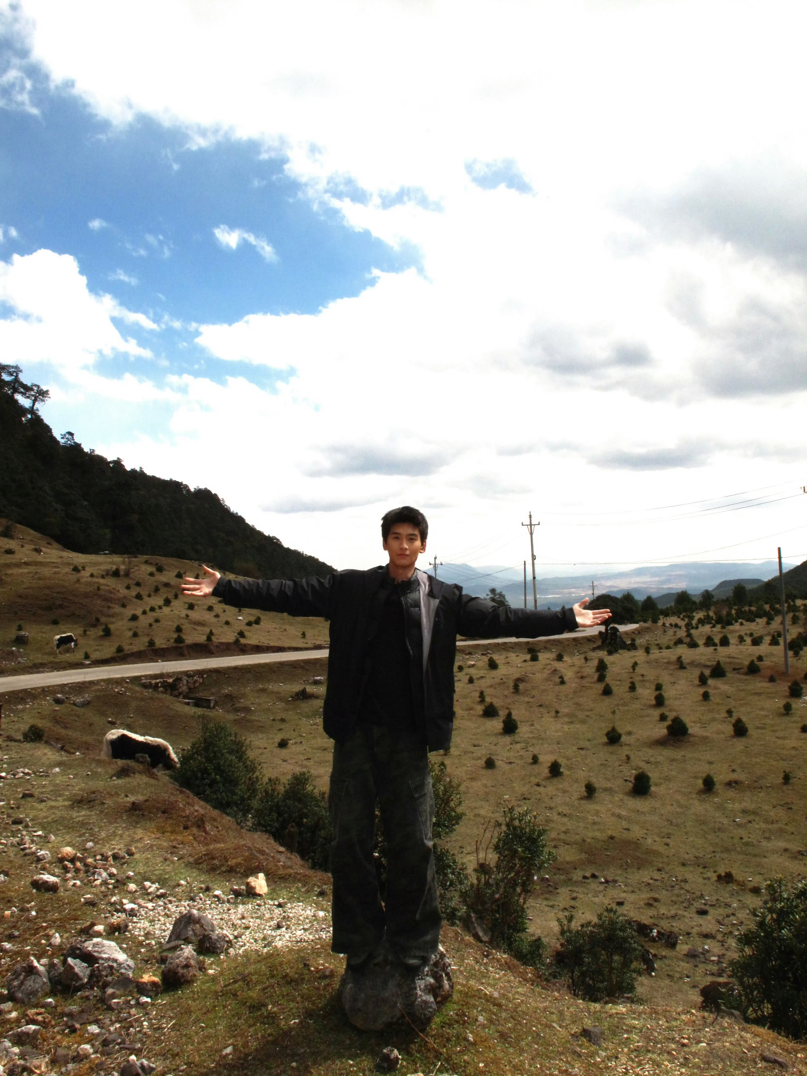 黄俊捷今日份营业，完全男大吧