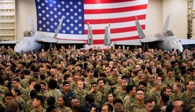 美军大兵压境欧洲，北大西洋油轮暗战一触即发
 
1月3日至4日，10架美军C-1