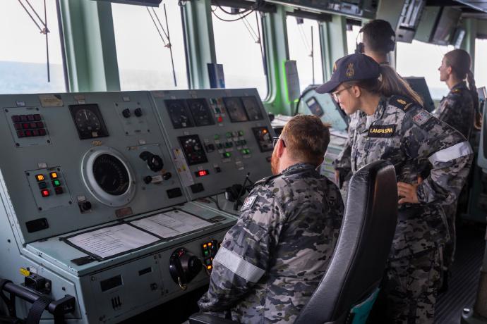 2月12日，澳大利亚国防部对外通报：其海军“图文巴号”护卫舰近日完成了一次“例行