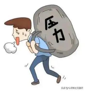 老雷以前在深圳做实业赚了第一桶金，至少有几千万的资产，包括在深圳的几套房子、在别
