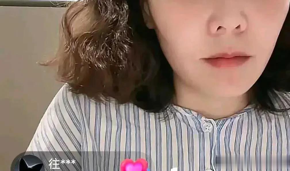 老杜的不礼貌还不止这些。2023年，她可以留在无锡，不去陪孙子过中秋节，却可以轻