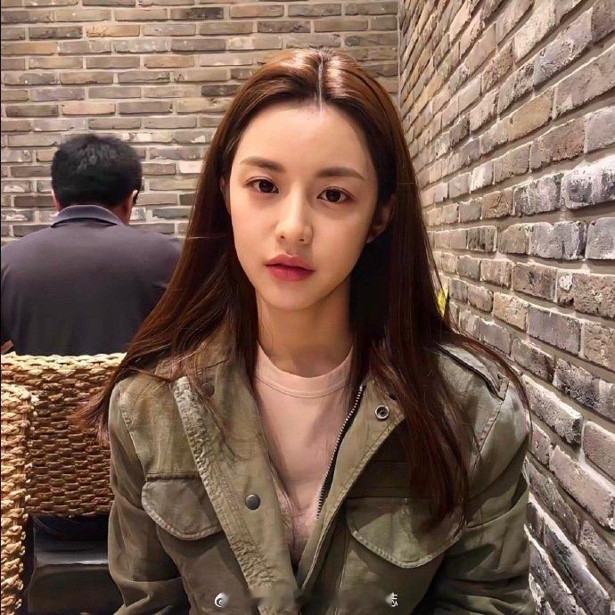 高允真早期“得脸型者得天下” 