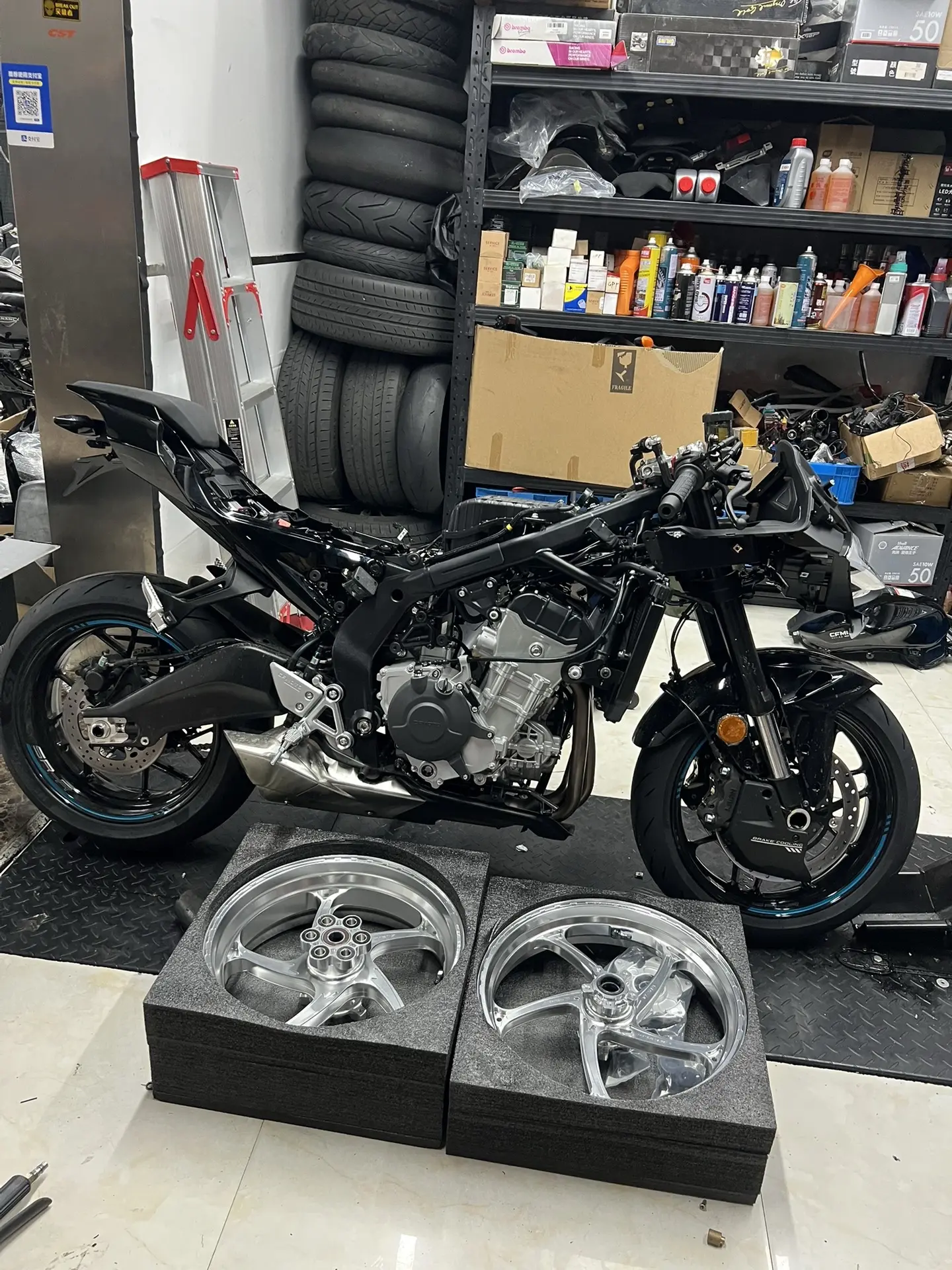 想知道女生是喜欢675sr还是450sr