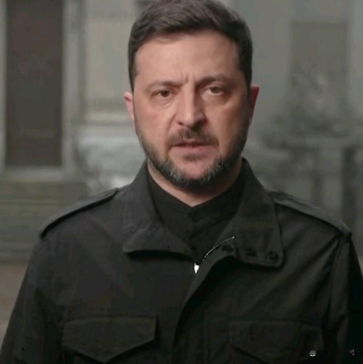 特朗普要求乌克兰周周四前接受美国28项和平协议，签字！割地裁军，邀俄返G8……，