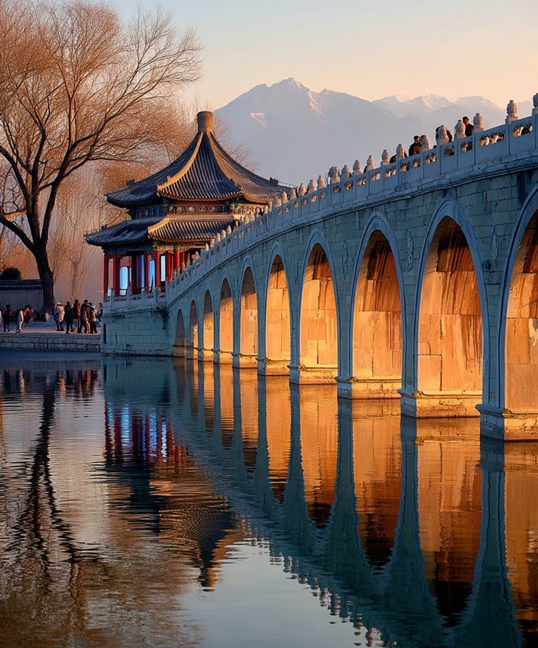 漫步颐和，邂逅皇家园林的诗意与浪漫颐和园，这座坐落于北京西郊的皇家园林，是中国古