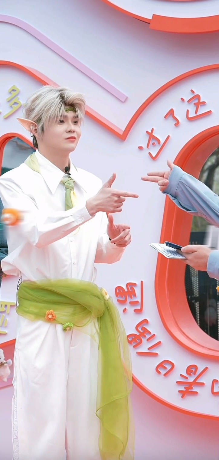 沈阳游乐园NPC比爱豆还会营业沈阳游乐园NPC玩的这么大吗 沈阳游乐园NPC也太