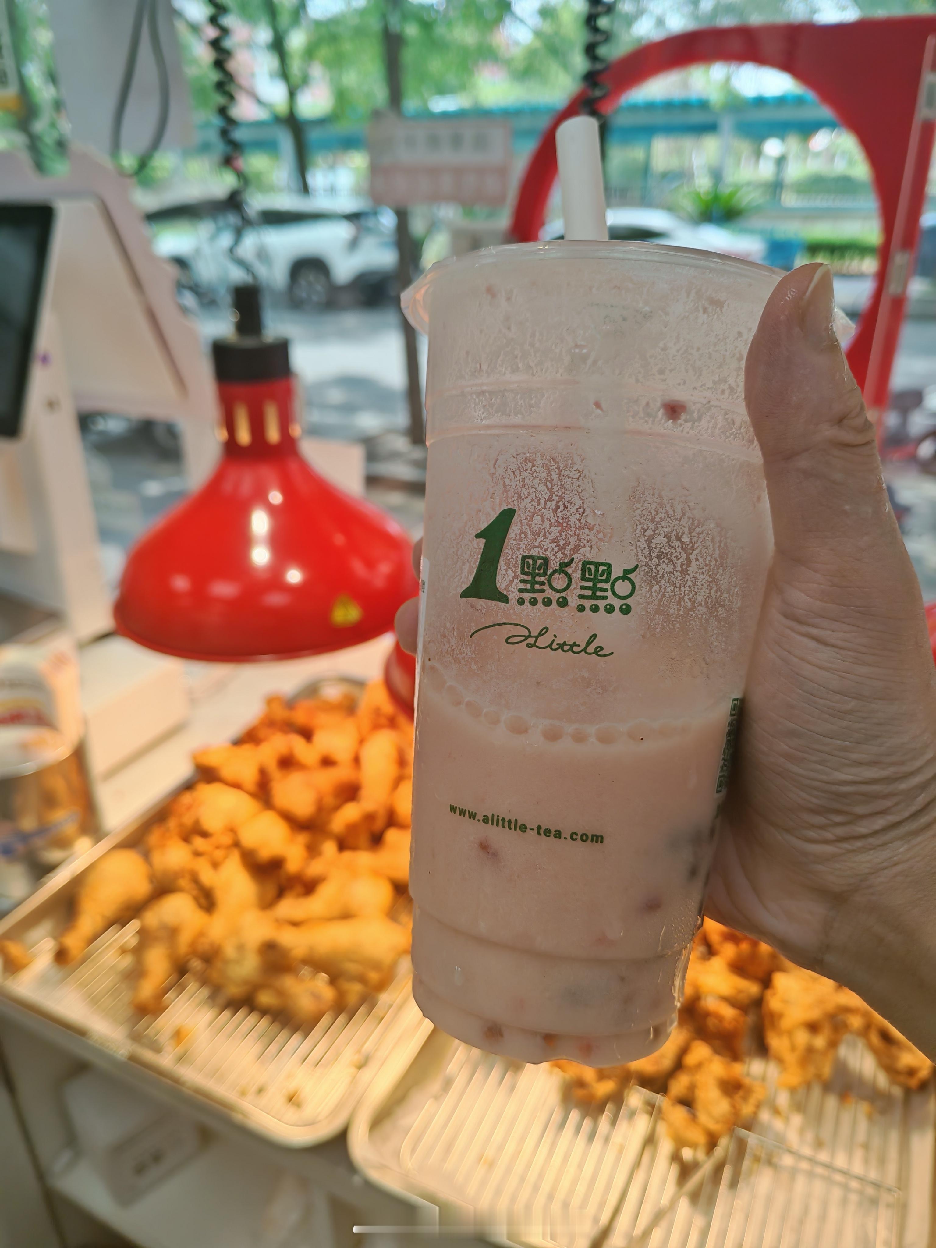奶茶名为什么越来越难看懂了一天天的都在喝奶茶做过奶茶卖过奶茶天天喝奶茶[doge