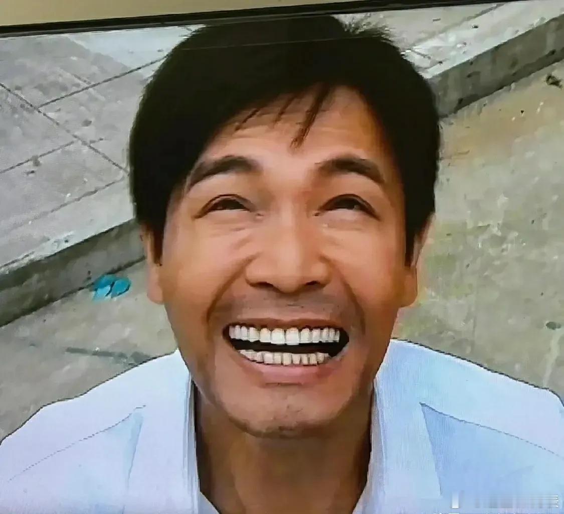郭晋安牙齿数量是别人的两倍，都把我看密集恐惧了…… ​​​