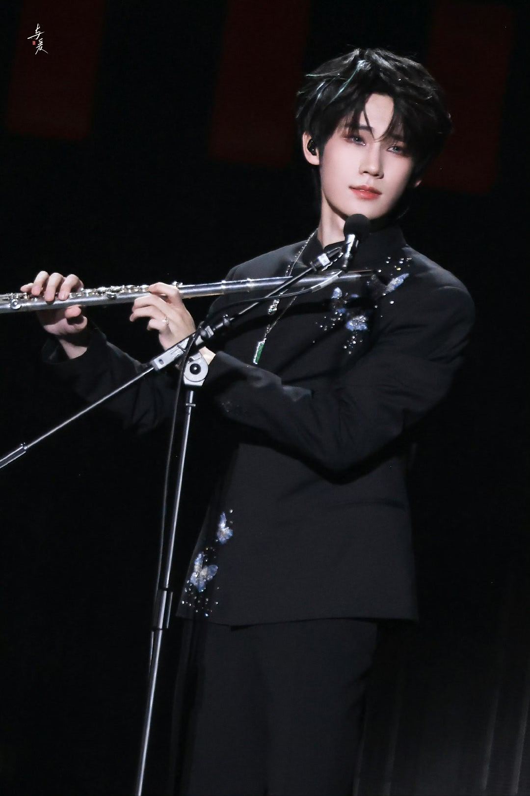 女娲毕设来啦图cr水印时代少年团上海演唱会