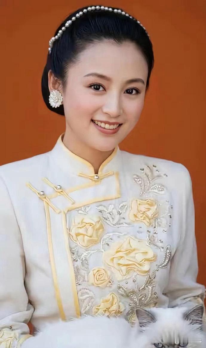 陈红容颜风华无双，那份独特美貌无人能够替代。 